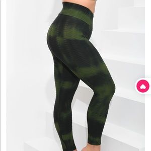 Tie Dye Booty by Brabants Leggings